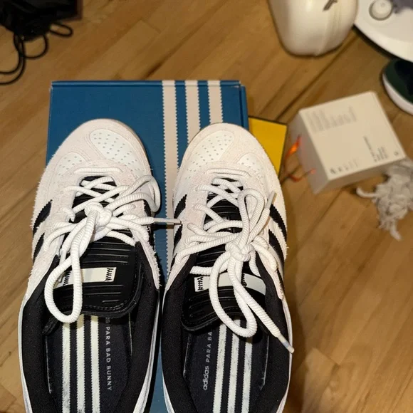 Bad bunny Adidas Gazelle Indoor White and Black Sneakers - Picture 5 of 9